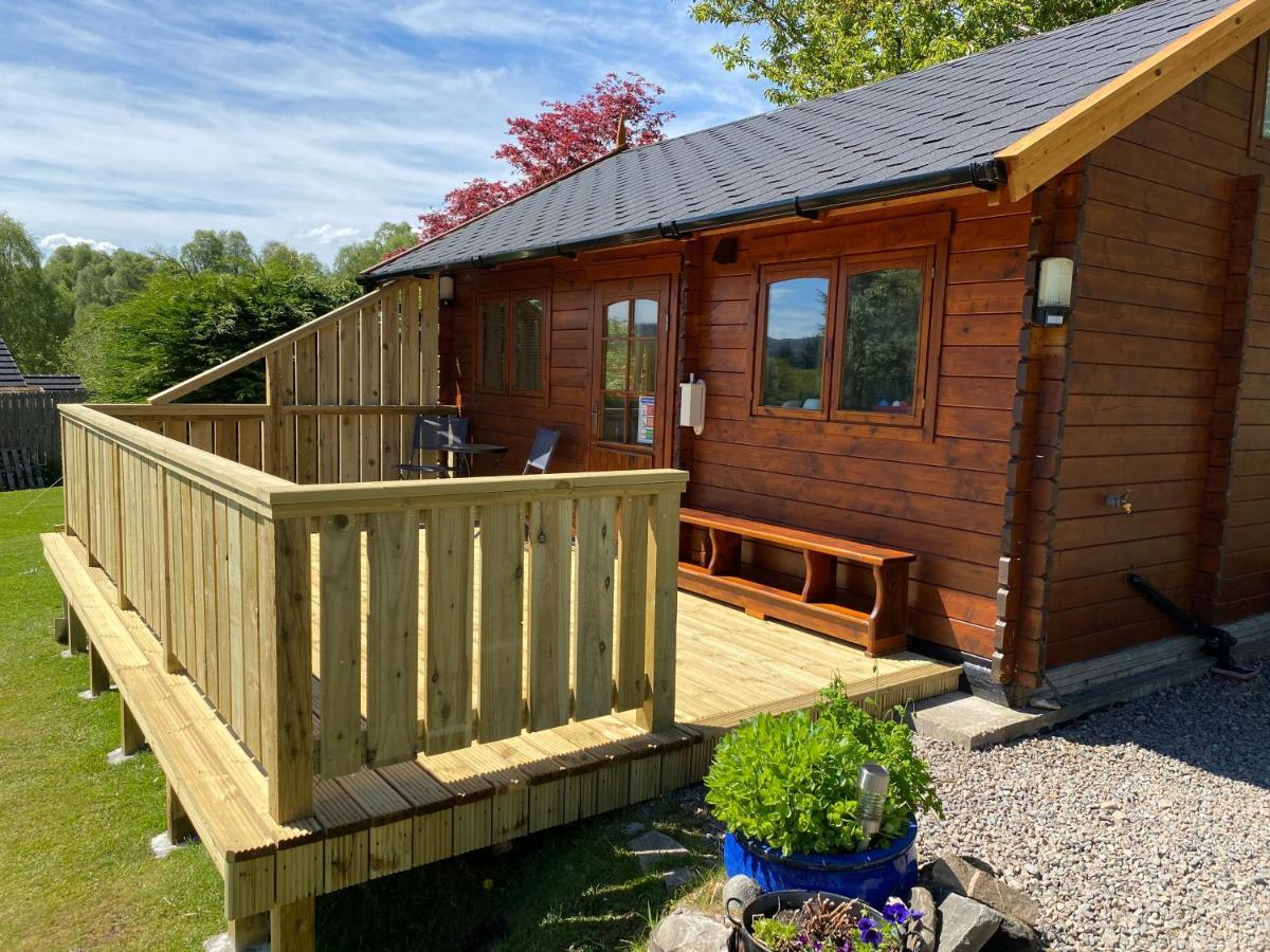 Hill Cottage Cabins Fort Augustus Exterior photo